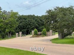 4 Cemetery Plots in Well Maintained Lakewood Memorial Park