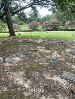 Beautiful cemetery plot in Heritage Gardens at Memorial Park in Memphis, TN
