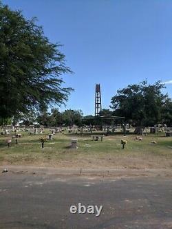 Cemetery Plot in West Resthaven Park Cemetery, Oyo para sepultar