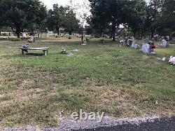 Cemetery Plots at Austin Memorial Park