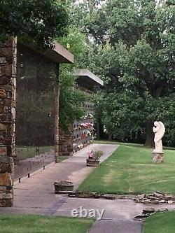 Memphis TN Memorial Park Cemetery Two Spaces in Sold Out Mausoleum