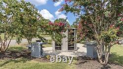 Two Side by Side Crypts at Woodlawn Memorial Park in Berry Hill, Tennessee